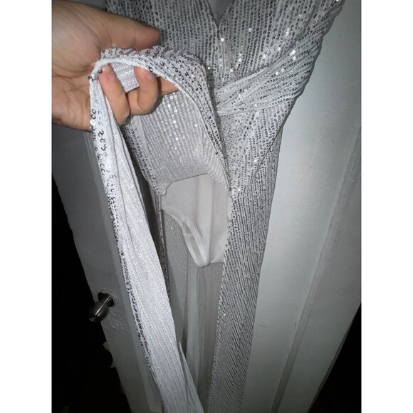 Sequin Maxi Dress Silver White Spaghetti Straps Formal Gown Sexy Bodycon Large - Picture 9 of 9